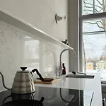 Apartmán Uniikki Ja Tunnelmallinen Empireasunto Haemeenlinnan Ydinkeskustassa Hämeenlinna