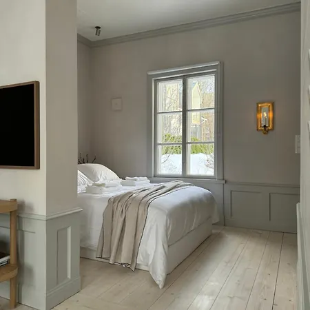 Uniikki Ja Tunnelmallinen Empireasunto Haemeenlinnan Ydinkeskustassa Apartment